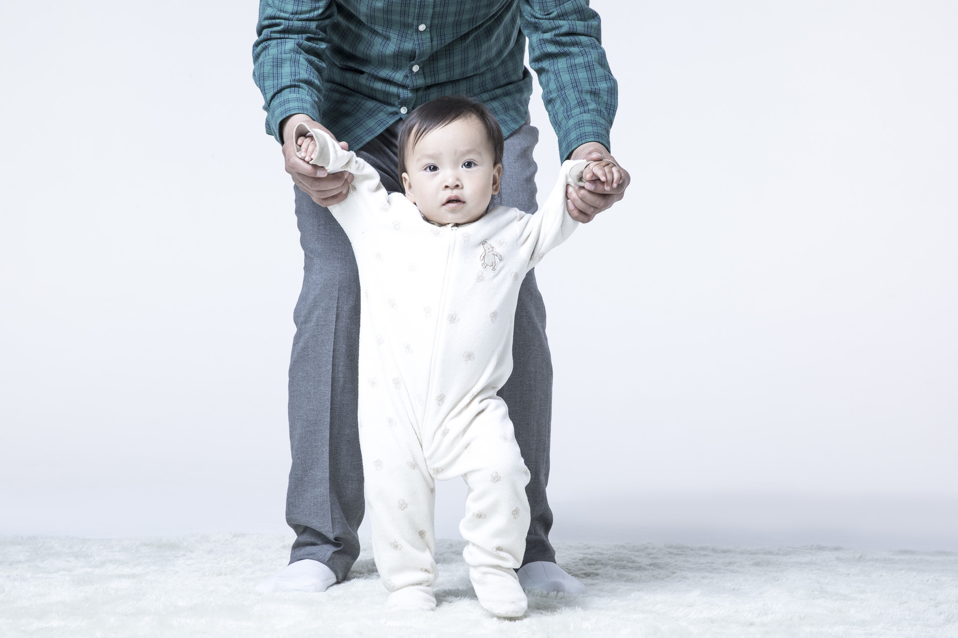 宝宝爱踮脚走路,宝宝喜欢踮脚走路什么原因