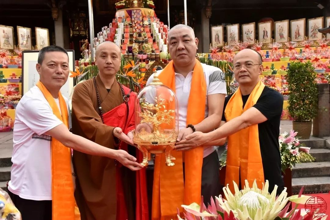 娼睍姘戜織浠嬬粛,浼犳挱娼睍姘戜織