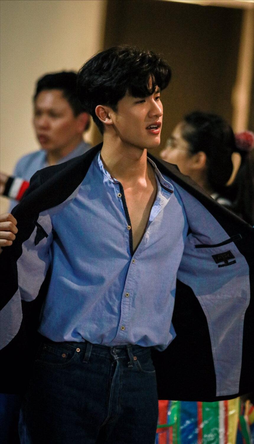 他泰一眼万年的外观2：南农的酒窝，呆的喉结，普明的耳边痣