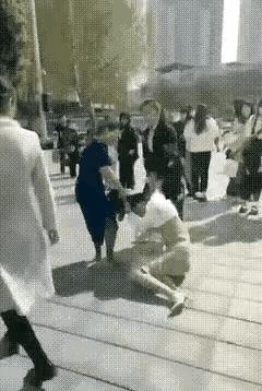 丈夫出轨幼师被妻子抓现行,丈夫出轨小三被偷拍