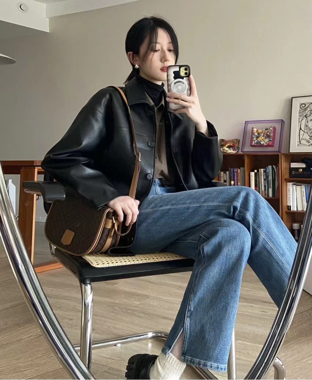 冬季黑色皮衣加棉高级感穿搭,黑色皮衣穿搭女秋冬