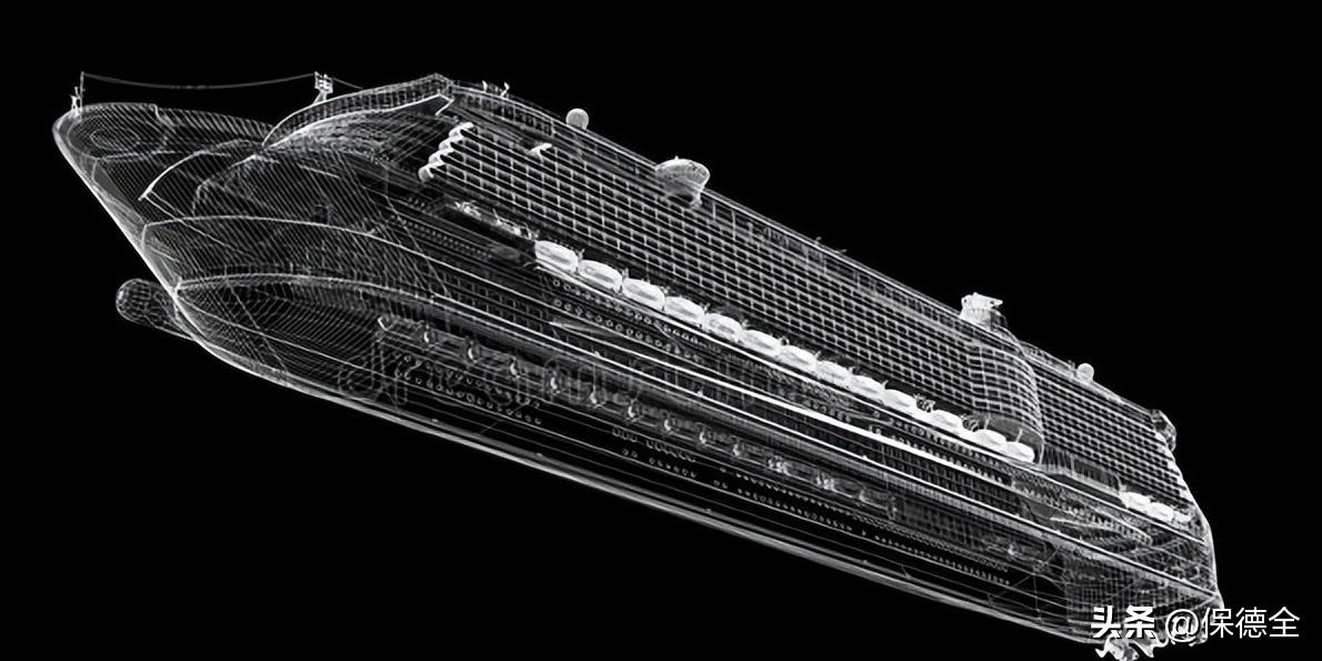 国产首艘大型邮轮离港首次试运营,首艘国产大邮轮今日出坞