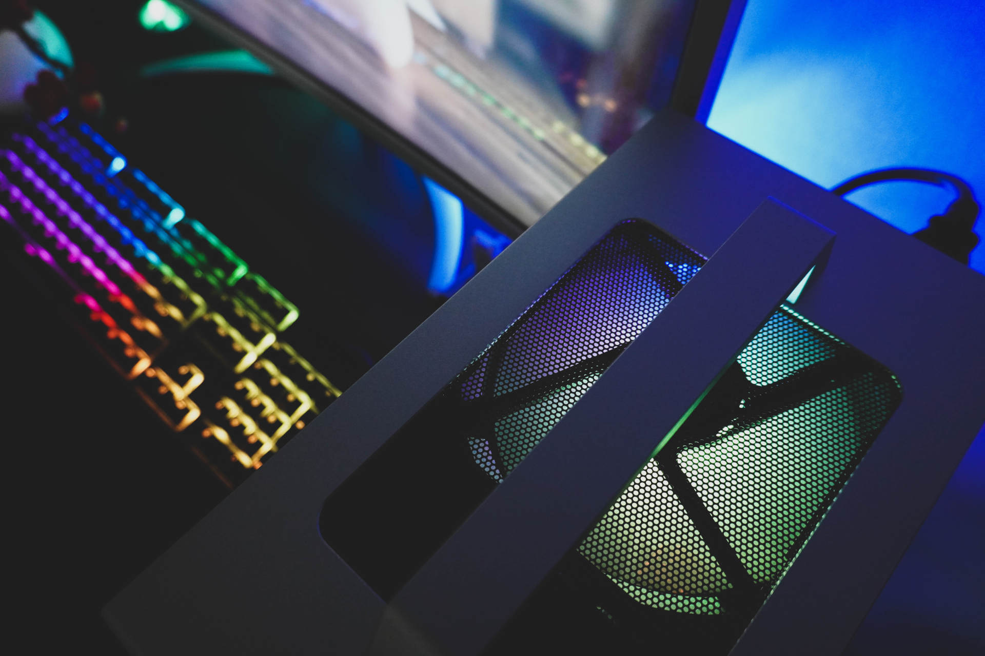 如何缩小主机机箱空间,机箱空间太小了咋办