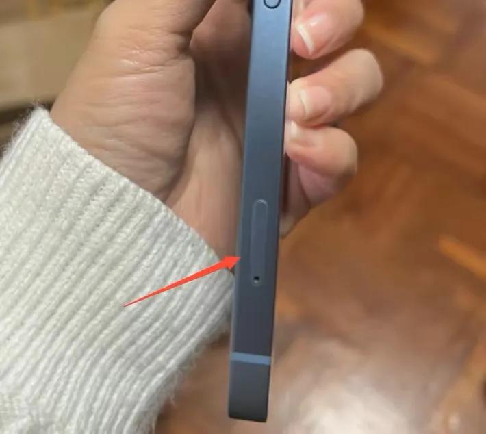 iphone14pro卡贴机值不值得买,美版卡贴iphone14plus值得入手吗