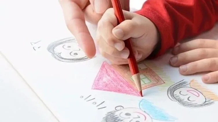 学画画零基础先学什么学画太阳,怎么画最简单的太阳和大树