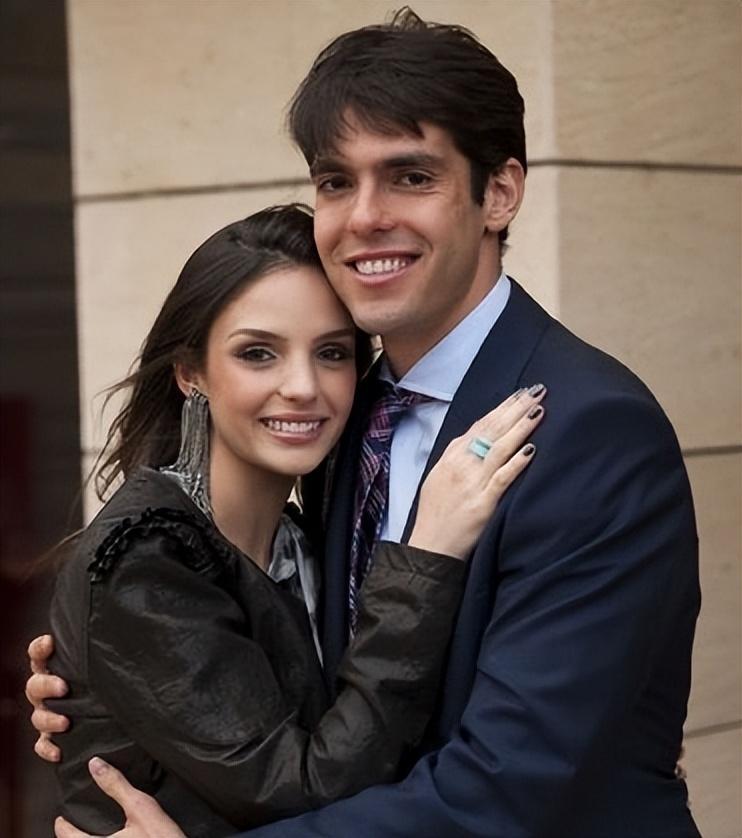 卡卡和梅西照片,卡卡和梅西的关系