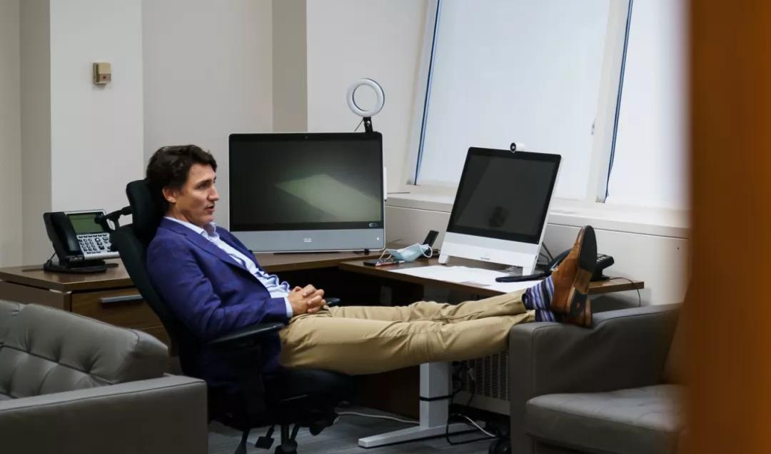 特鲁多个人图片,特鲁多贺新年