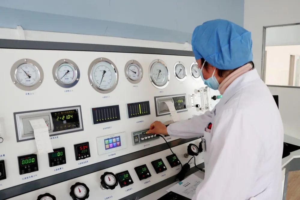 “救生舱”显神威“冬日杀手”连日放倒多人，南通二院“大平层”高压氧大显神威