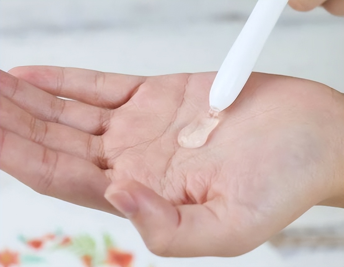 61岁老夫妻一周三次同房，干涩疼痛，用润滑液对身体有危害吗？