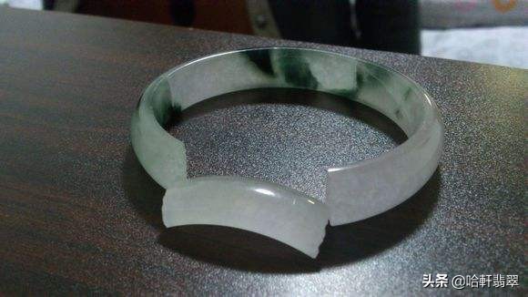 5000左右的糯种翡翠手镯,5000预算能买到什么玉手镯