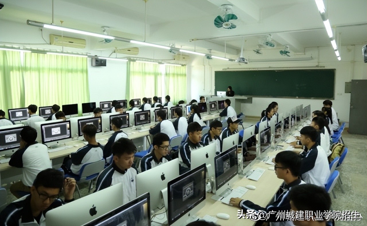 2024春考电子商务职业学院,2023报电子商务专业怎么样