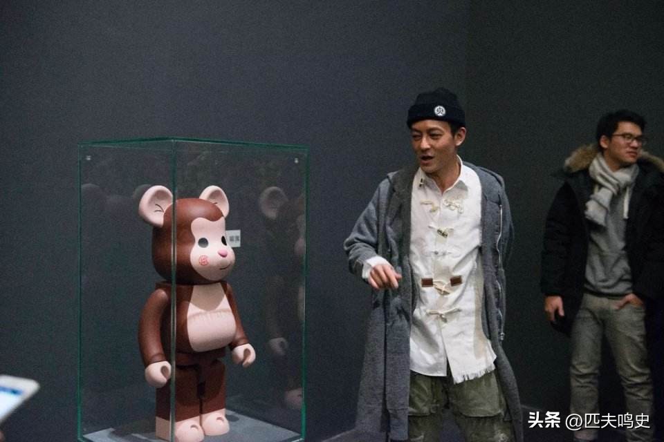 43岁谢霆锋对比43岁陈冠希,陈冠希和谢霆锋皮相骨相