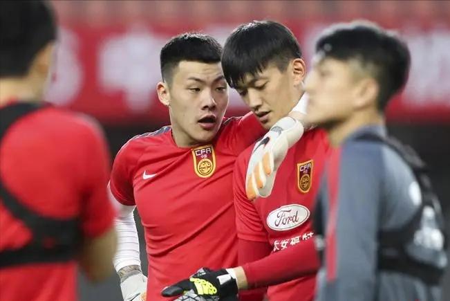 国足现在的1号门将,国足一号门将现状