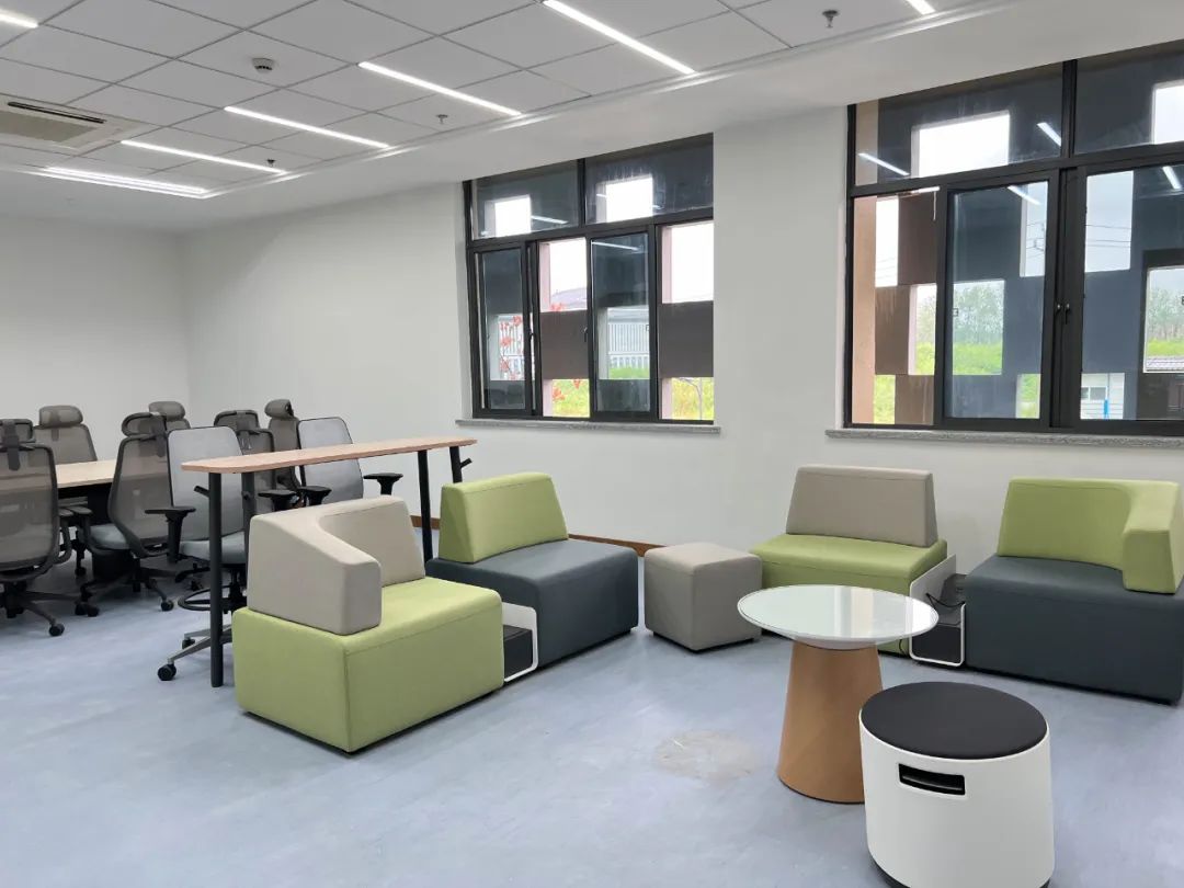 新学校新学期新征程,新学期新气象学校新发展