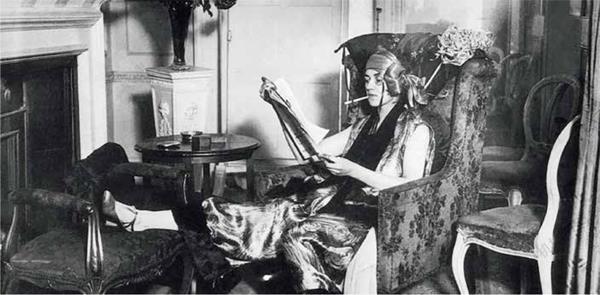 每一年女性着装的潮流,成功女性的着装风格