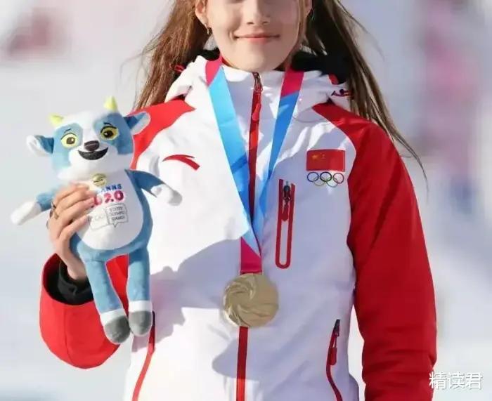 谷爱凌的核心训练,谷爱凌展示什么是凡尔赛天花板