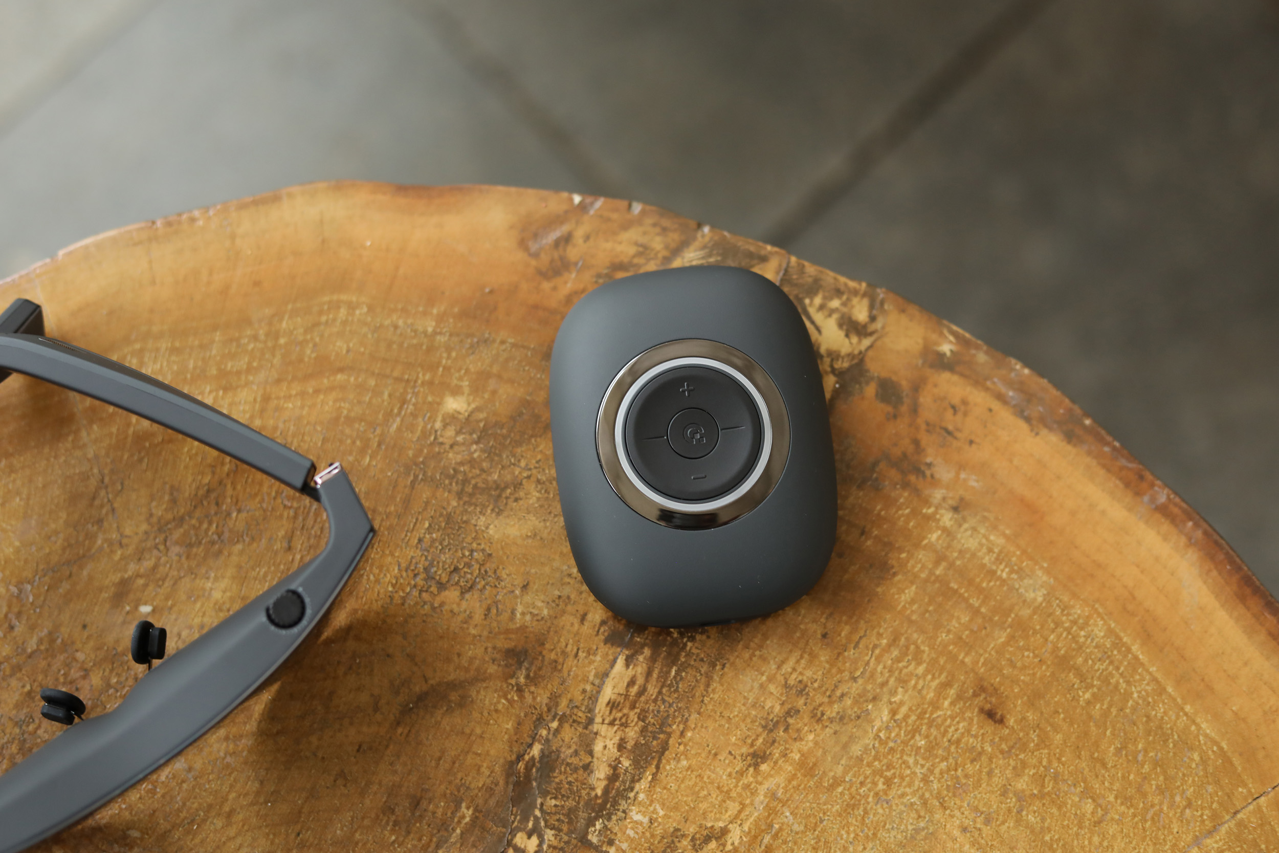 国产“新型显示器”:内置150寸大屏!天趣智能视听眼镜评测