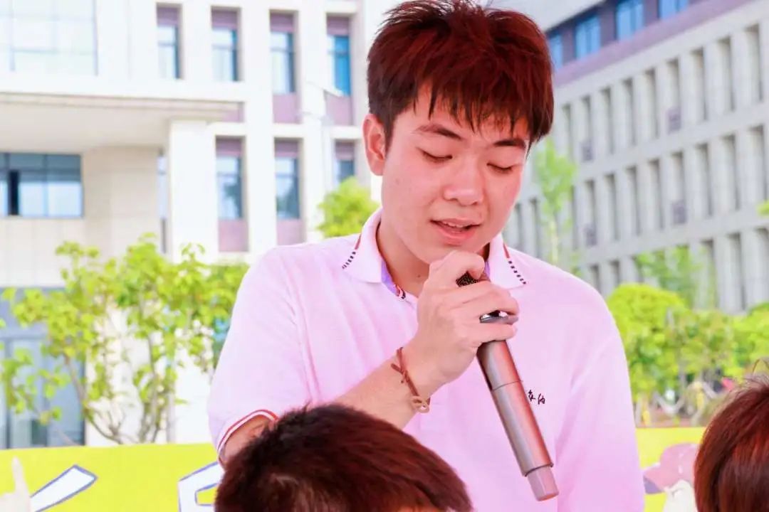 北大青鸟岳阳海纳软件学院女神节,岳阳北大青鸟海纳实训52班