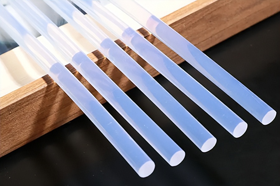 热熔胶粘不住的塑料用什么胶水粘,热熔胶为什么粘不结实