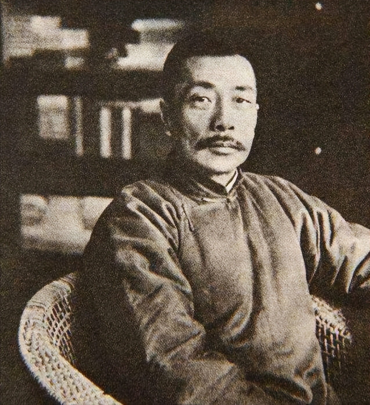 弃医从文鲁迅先生给我们的启示,弃医从文体现了鲁迅什么精神