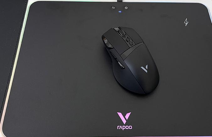 雷柏v10rgb鼠标垫中间凸起,雷柏v30w有线无线双模rgb游戏鼠标