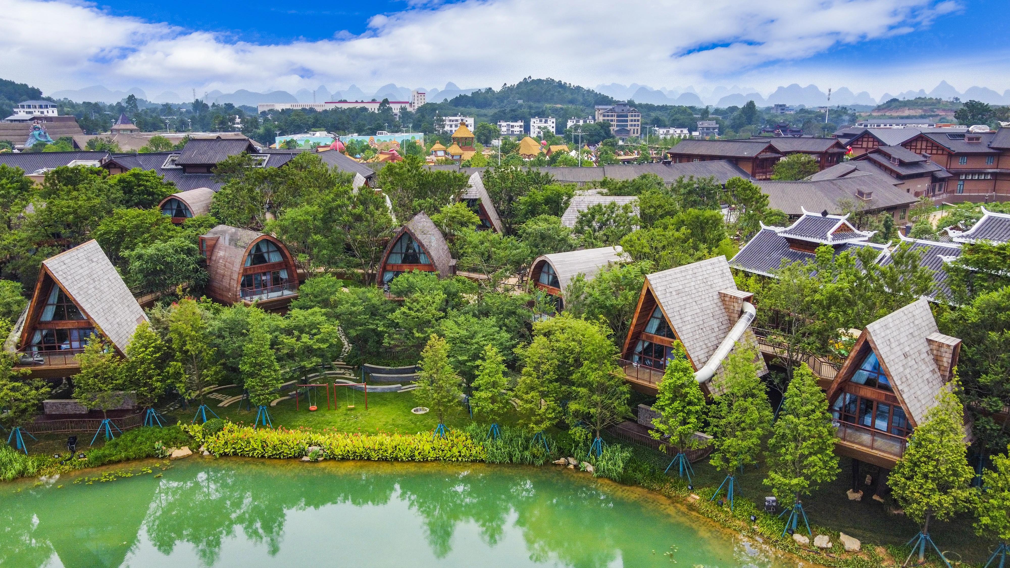 小精灵同款树屋绝了!遛娃的秘密基地,诗境家园里的度假圣地