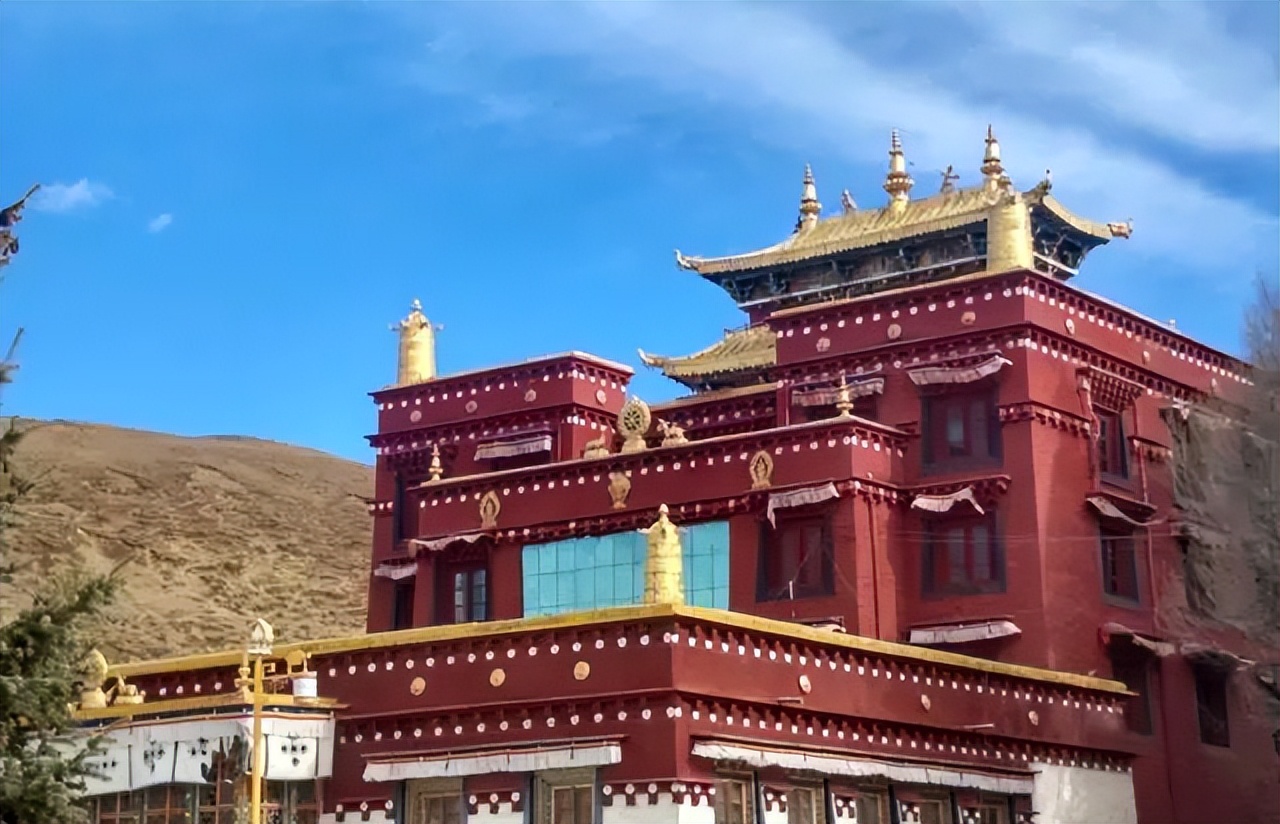 到达世界最美之城理塘,日光之城理塘