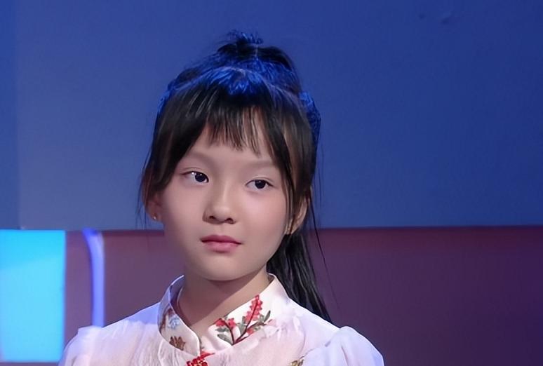 非洲女孩米兰:嫁大9岁广东男演员,抚养6岁继女,称当后妈很幸福