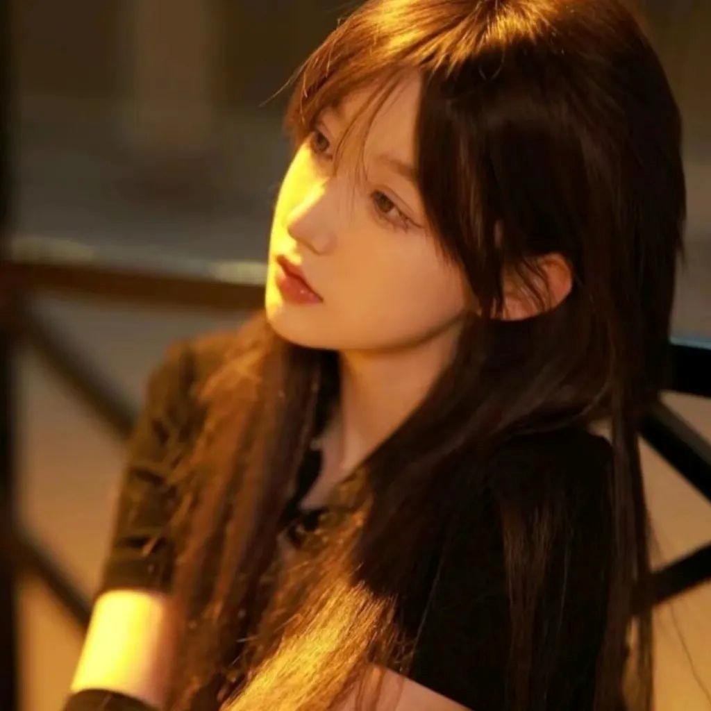 丧黑色系禁欲系伤感女生头像,女生头像丧系伤感心碎