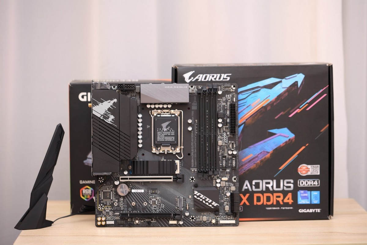 技嘉b660m小雕bios升级13代,技嘉b660maoruselite小雕评测