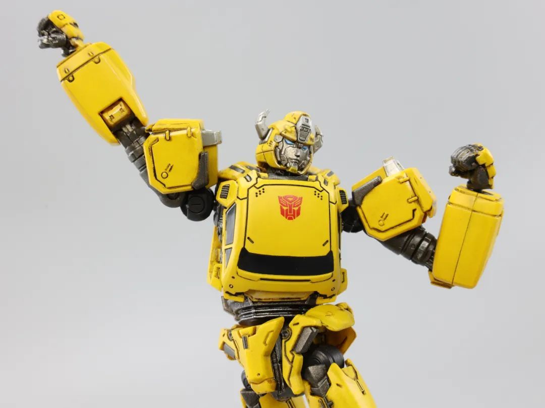 变形金刚塞伯坦大黄蜂开箱测评,大黄蜂变形金刚w8601测评