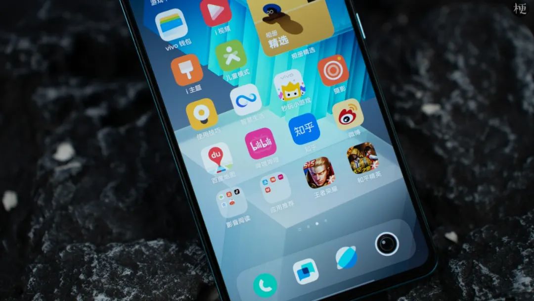 vivo现在哪一款手机最值得入手,vivo手机公认三款最好的手机