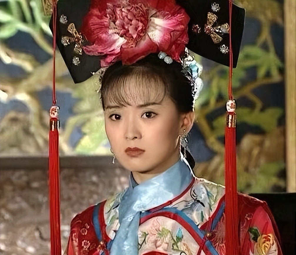 王艳23岁嫁入豪门跟老公差几岁,王艳嫁入豪门真实生活