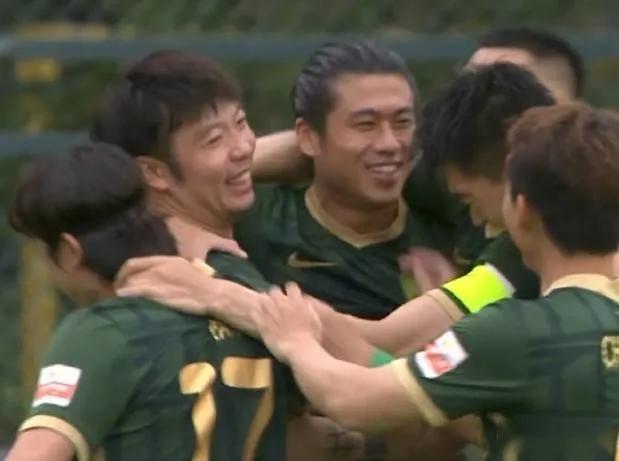 武汉三镇领跑，申花次席，泰山送大连首败，2022中超第5轮