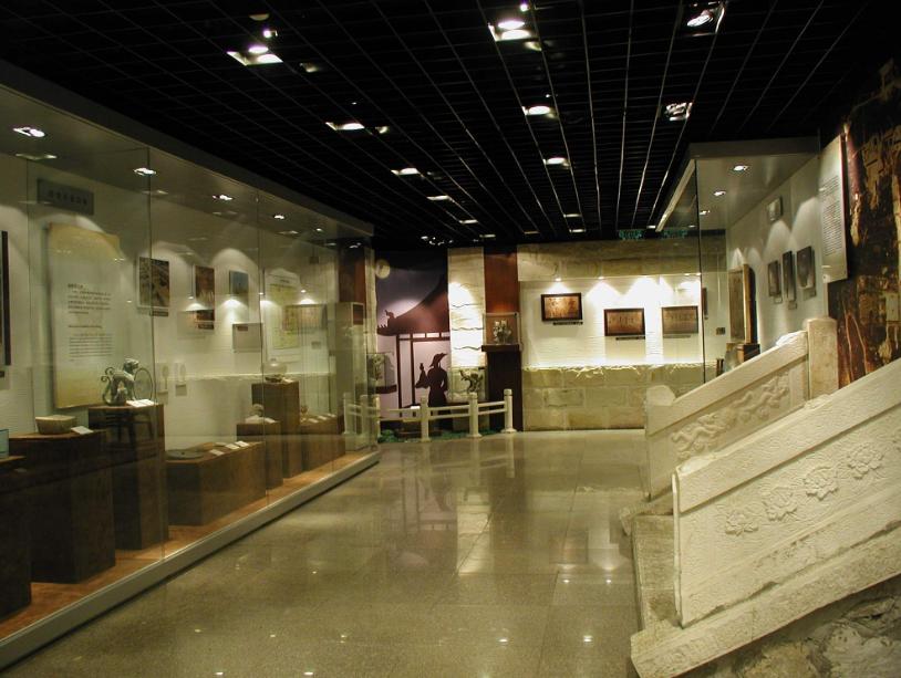 陕西梁代村重大发现，考古队发现895座古墓，26000件国宝重见天日