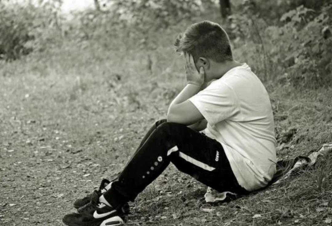 “灵媒”福克斯三姐妹的“花样”世界