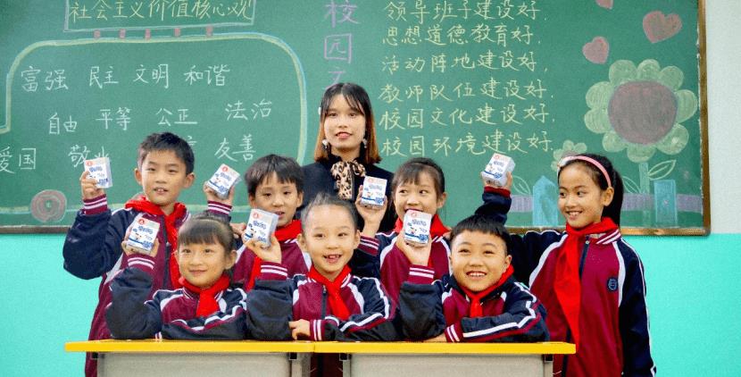 2022年蒙牛全国青少年足球夏令营,2024年希望工程蒙牛少年足球公益