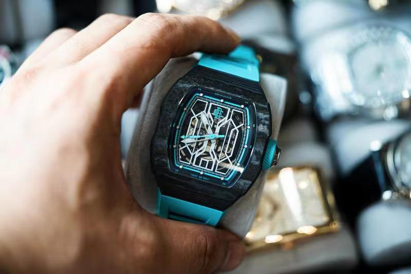 十几万块能买什么运动手表 (预算3万的手表)