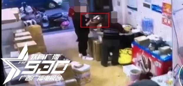 女子价值万元快递失踪,价值1万元快递包裹丢失