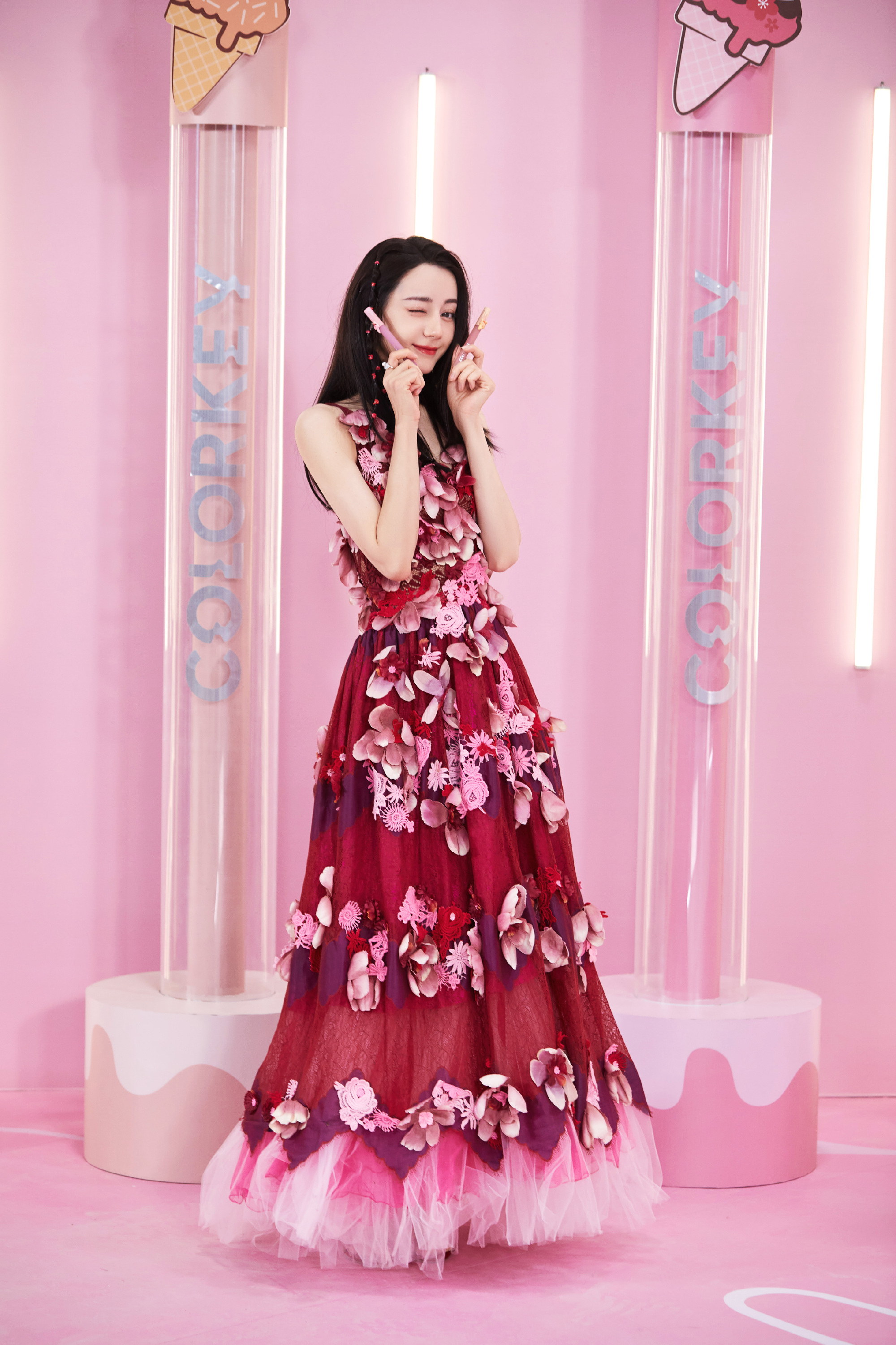 艳压圈内众多女明星,艳压女明星