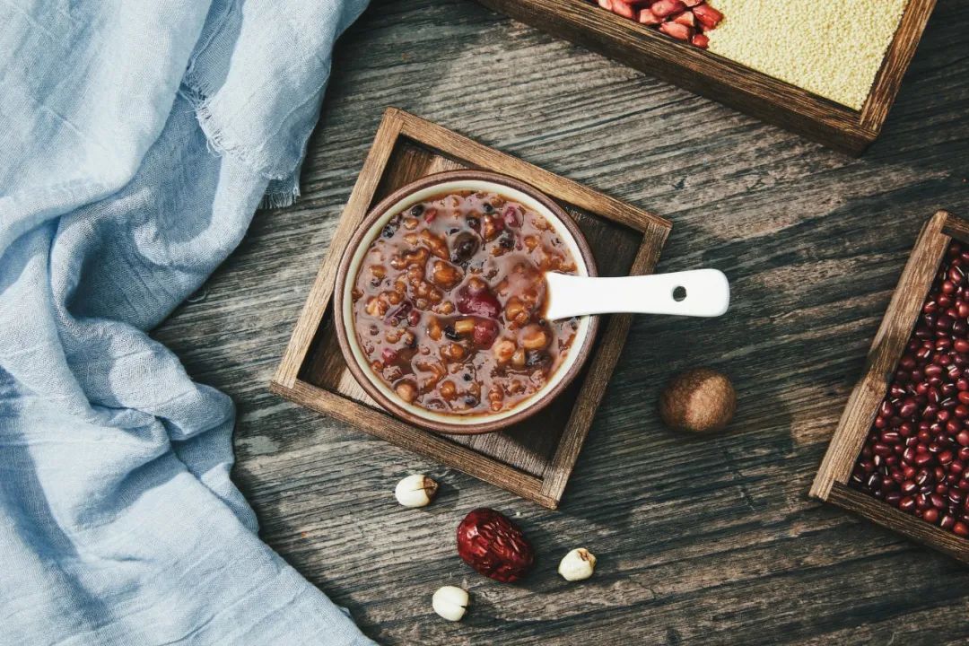 关于腊八的诗句最有名的,咏腊八节古诗词精选四十首