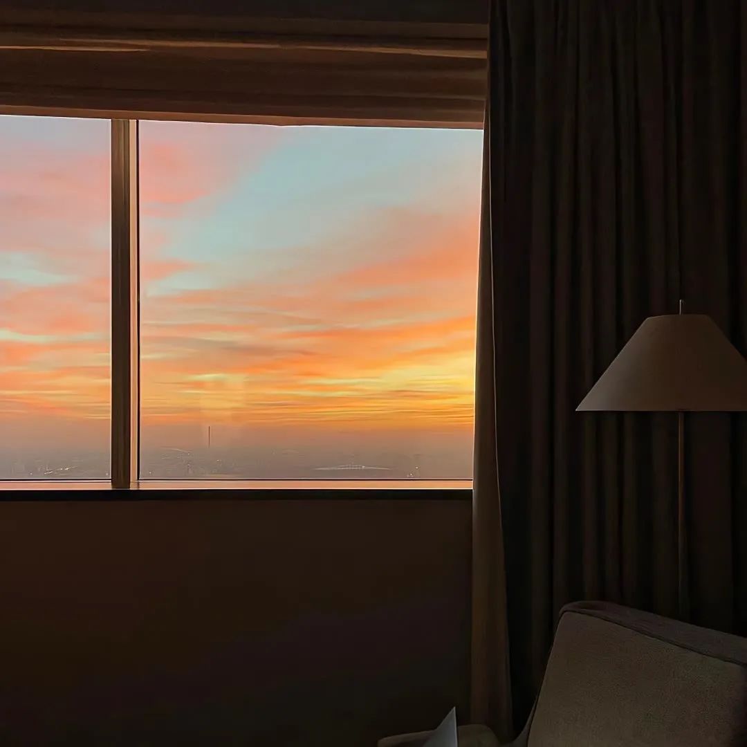 微信朋友圈背景图高级氛围感,朋友圈背景图看置顶