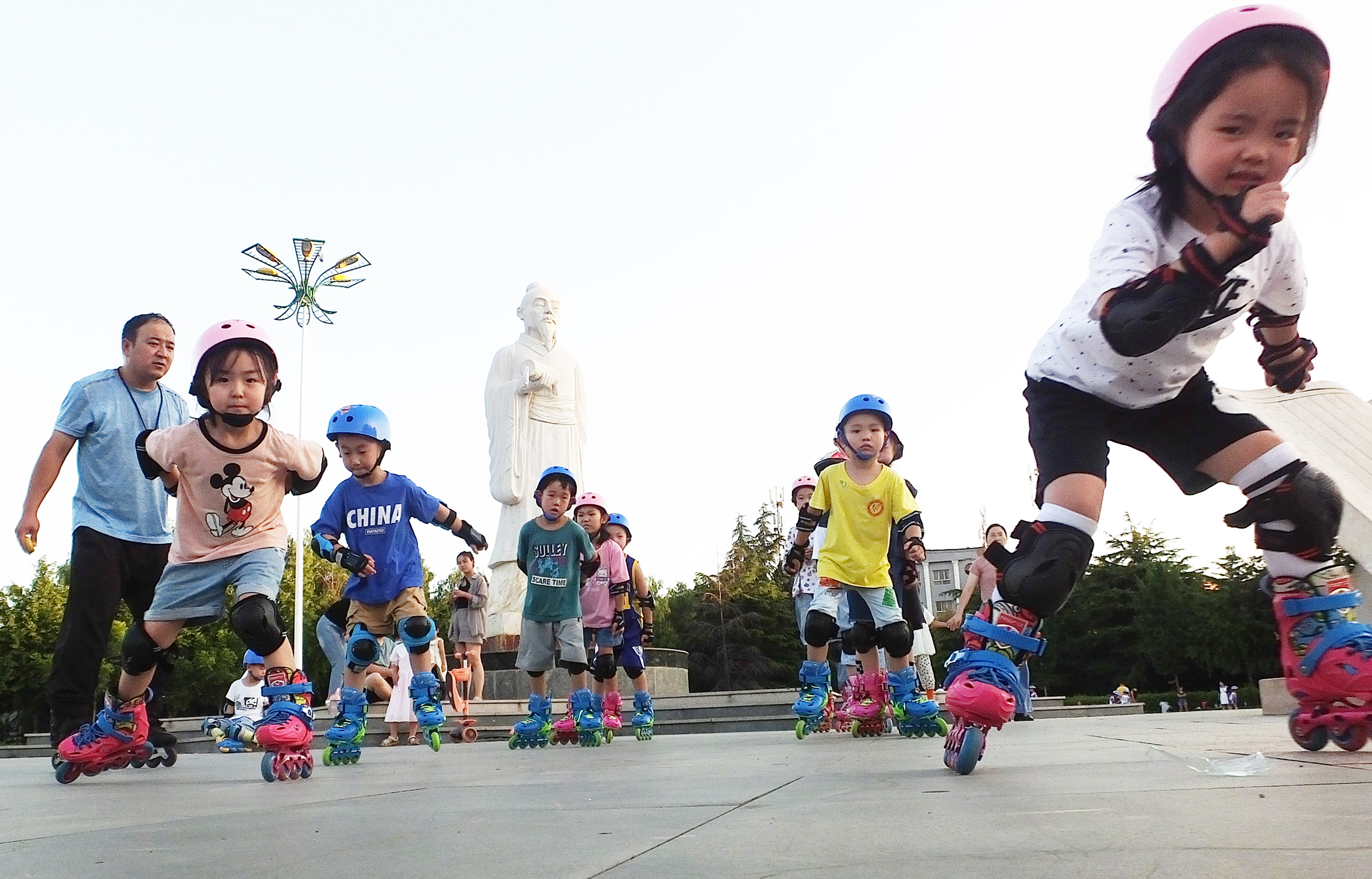 舞动青春舞蹈,武动青春武术健身操