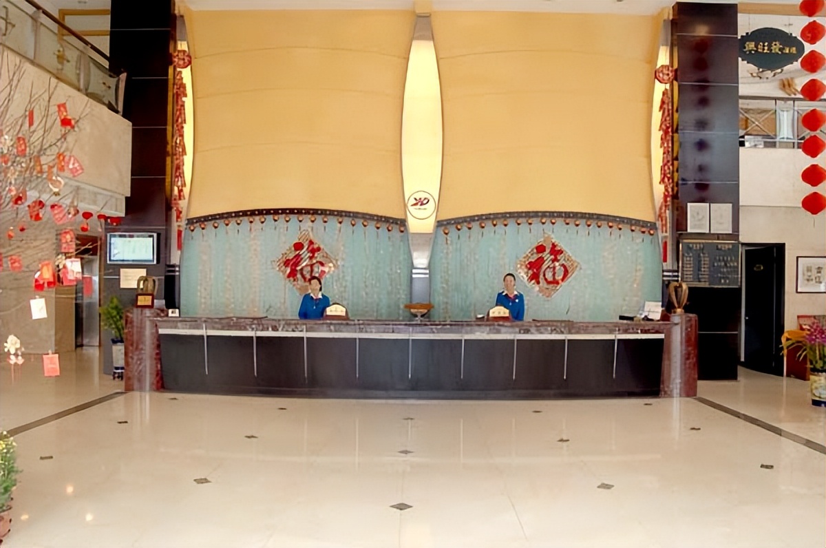 珠海市香洲区吉大海滨南路56号地下室，1-11层及14层