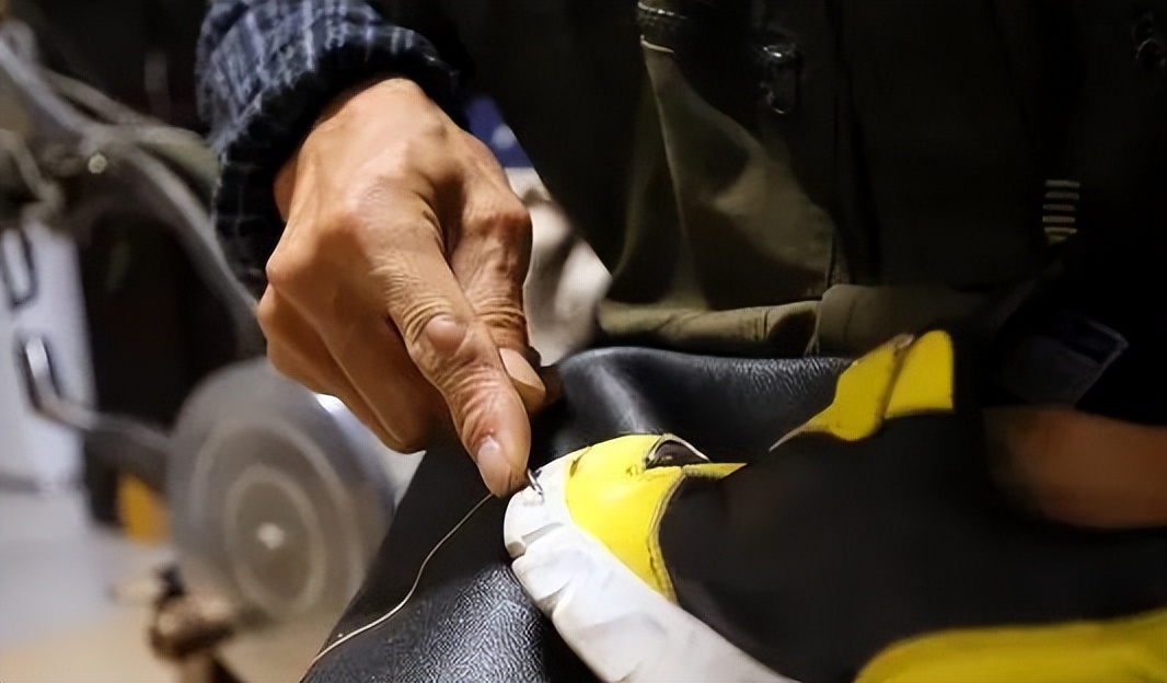 鞋子开胶还用502粘？错！掌握正确做法，比新买的还牢固好看