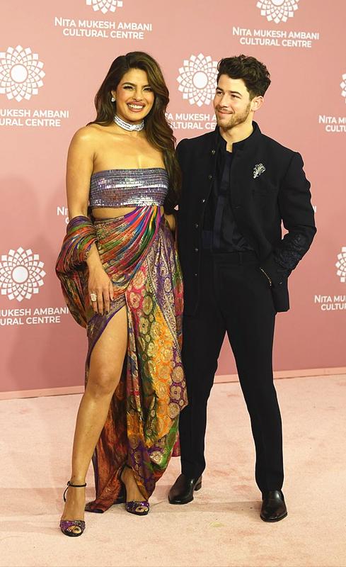 印度首富夫人有多壕,印度首富的老婆有多奢侈