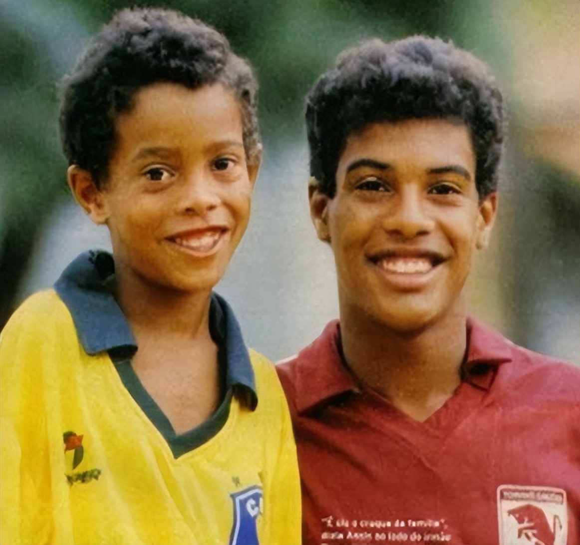 足坛球员童年照,足坛球星萌娃照