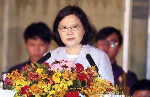 蔡英文身世彻底曝光，父亲是铁杆汉奸，哥哥有日本血统