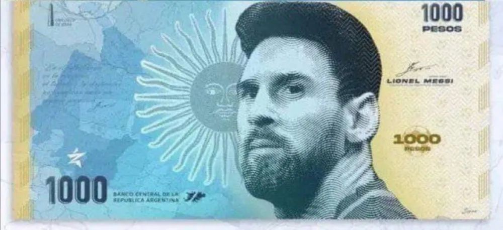 梅西世界杯新王加冕图片,足球新球王