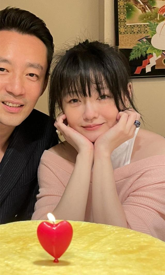 大s晒纹身高调示爱具俊晔,具俊晔与大s婚后首露面